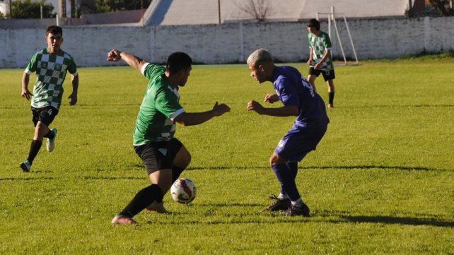 El equipo de la Liga Paranaense ganó con autoridad los dos partidos.