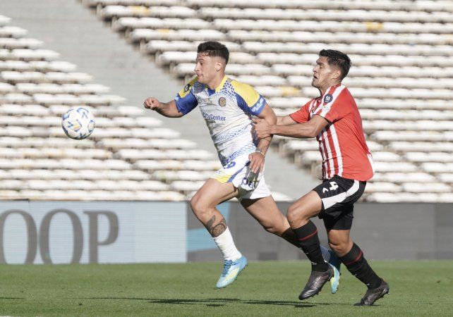 El delantero de Central Alejo Veliz tuvo una chance clara después del 2 a 0