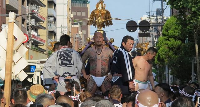 Sanja Matsuri, el festival en el que la mafia japonesa exhibe su poder