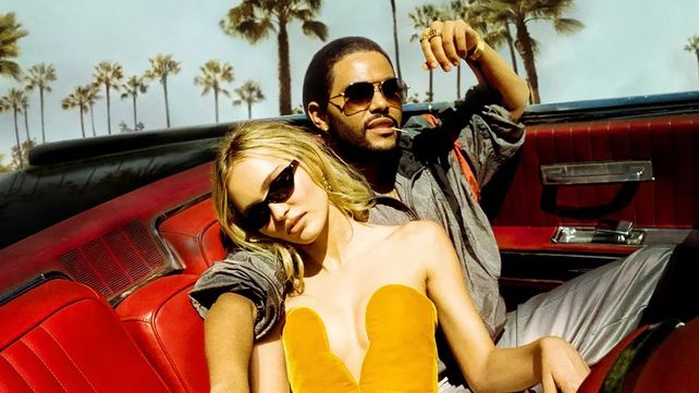 Lily-Rose Depp interpreta a una estrella pop en ascenso. The Weeknd es el hombre que promete ayudarla.&nbsp;