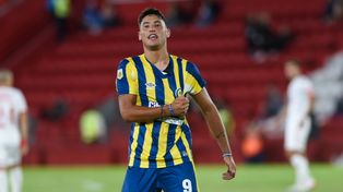 El pibe Alejo Veliz se convirtió en el dueño de las ilusiones canallas