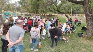 La jornada cultural se realizará este domingo, de 12 a 19, en el predio del hospital Fidanza, en Colonia Esanyo. Habrá artes visuales, danza, música, teatro, literatura y cerámica