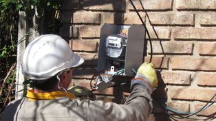 Se pone en marcha el programa Luz y Agua Segura para el distrito de Alto Verde
