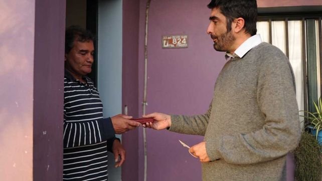 El programa provee de anteojos a vecinos sin obra social.