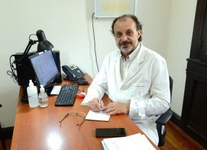 La Asociación Médica pide un acuerdo a nivel nacional para redefinir el sistema de salud