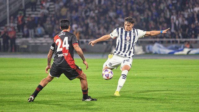 Talleres derrota 2 a 1 a River en el Mario Alberto Kempes.