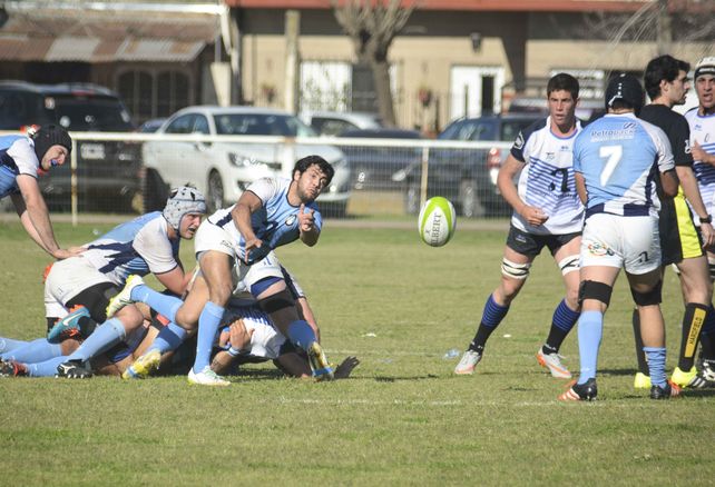 Paraná Rowing Club ascendió a la élite del Torneo Regional del Litoral