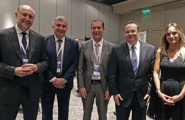Perotti con los gobernadores de Jujuy