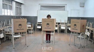 Muy baja participación electoral en la ciudad de Santa Fe.