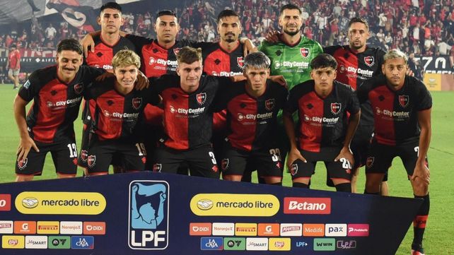 Los once de Newell’s que enfrentaron el sábado por la noche a Defensa y Justicia y que volvieron a perder. La victoria sigue lejos del Parque y los números empiezan a meter presión