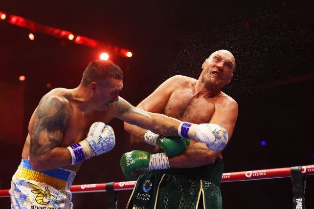 La pelea del año: la paliza de Oleksandr Usyk a Tyson Fury, al borde del nocaut