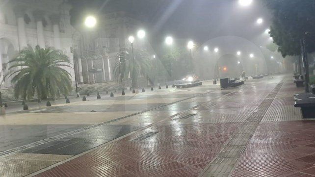 Jornada cargada de neblina y con alerta por tormentas