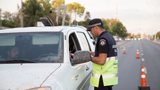 A soplar la pipeta. En Rosario el alcohol cero se aplica desde hace años. En la provincia aún no.