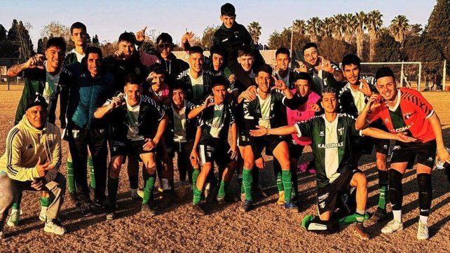 Se disputó la fecha 22 de un ascenso de Liga Santafesina que está al rojo vivo Se disputó la fecha 22 de un ascenso de Liga Santafesina que está al rojo vivo