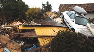 La presidenta Bachelet confirm&oacute; que hay 708 muertos por el terremoto en Chile