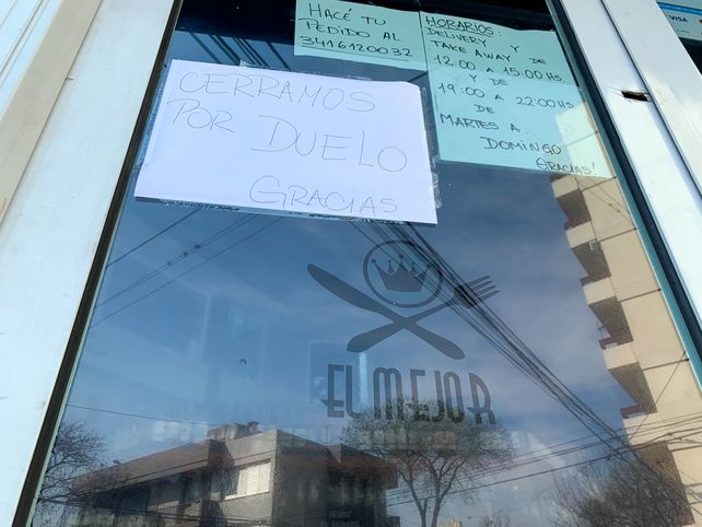 Sebasti&aacute;n Cejas trabajaba en el resto El Mejor. Sus compa&ntilde;eros cerraron el local en se&ntilde;al de duelo.