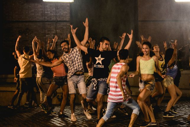 Molina dirigió a más de 40 bailarines