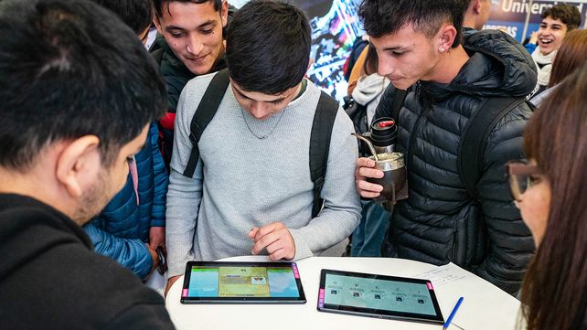 Feria de las Carreras: asistieron más de 5.200 jóvenes.&nbsp; los estudiantes participaron por diversos premios