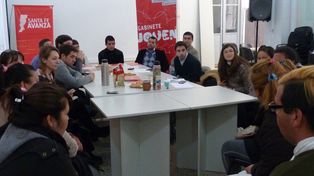 Avanzan en el proyecto de ley provincial de Juventudes