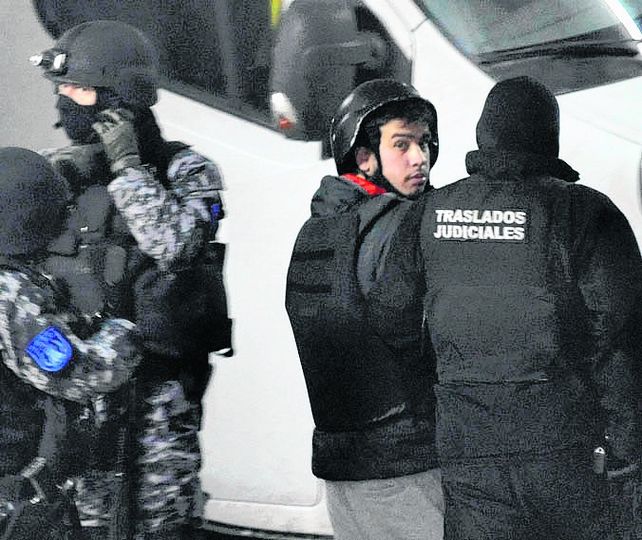 custodiado. Luego de ser detenido en Buenos Aires