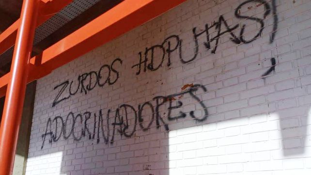 Pintadas con amenazas en la Universidad de Cuyo