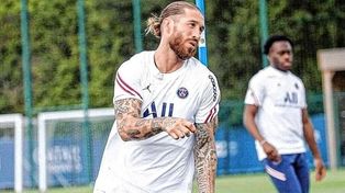 Sergio Ramos continúa sufriendo lesiones musculares que podrían alejarlo del fútbol profesional.