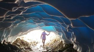 Las fascinantes cavernas de hielo son un imán para los turistas.&nbsp;