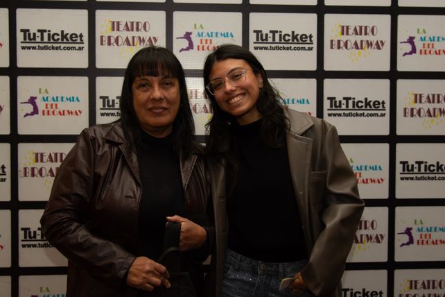 Voces del Rock se presentó en el Teatro Broadway