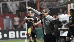 Ariel Holan expresó su molestia por las críticas que recibió Rosario Central.
