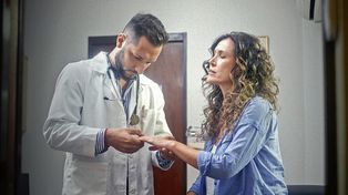 Ficción nacional concientiza sobre la artritis reumatoidea