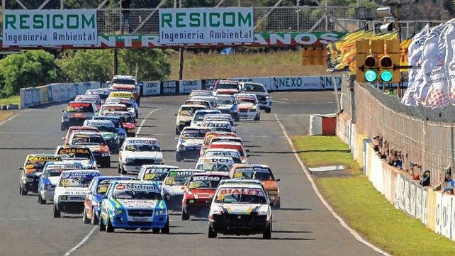En la 3° fecha del Car Show Santafesino en Paraná