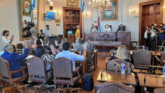 Paraná: aprobaron el aumento del boleto de colectivos