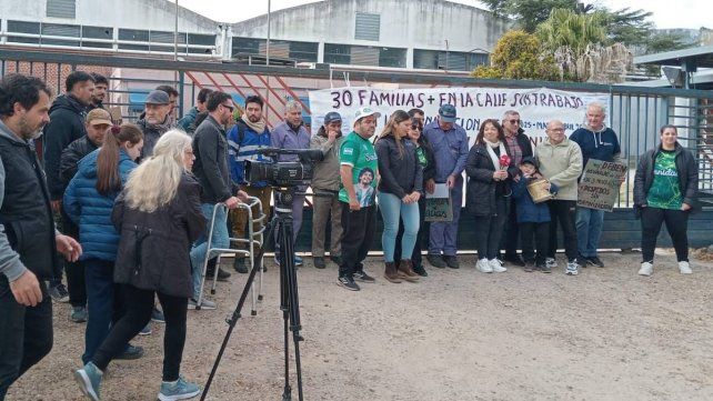 Trabajadores de Aberturas Valentinuz