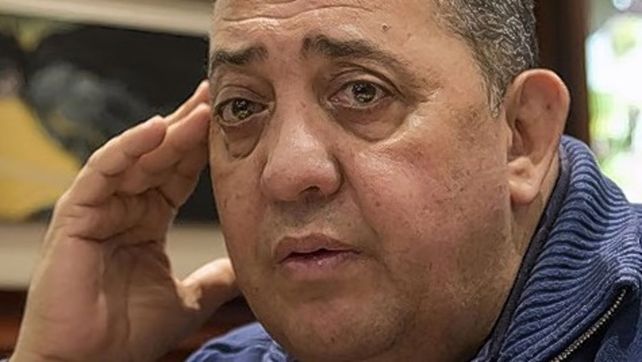 El piquetero Luis DElía lanzó un insólito pedido y Colón quedó en el medio.