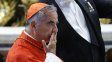 Por el bien de la Iglesia, el cardenal Becciu se retira del cónclave para elegir al Papa