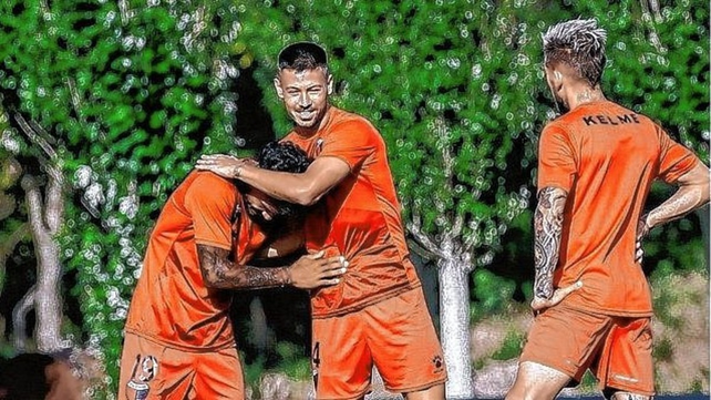 El técnico de Colón dispuso de una concentración optativa para los jugadores más grandes.