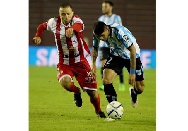 Racing avanza en la Copa Argentina