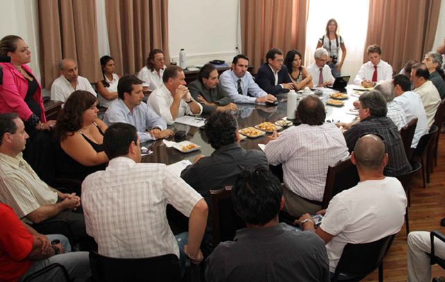 Los municipales de la provincia insisten con el 30% de aumento