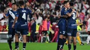 Vélez se juega un partido clave para sus aspiraciones.
