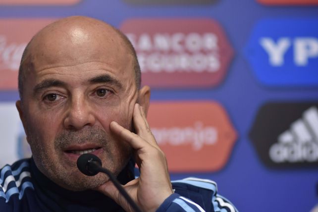 Sampaoli dijo que en la selección el único titular es Messi y que el resto será evaluado