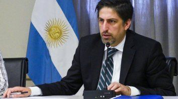 Se plantea disminuir la circulación en términos generales, lo que puede impactar en la escuela, por supuesto, reconoció el ministro de Educación, Nicolás Trotta. Se plantea disminuir la circulación en términos generales, lo que puede impactar en la escuela, por supuesto, reconoció el ministro de Educación, Nicolás Trotta.