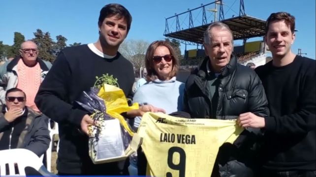 Hace un tiempo Eduardo Vega fue homenajeado en La Emilia de San Jorge