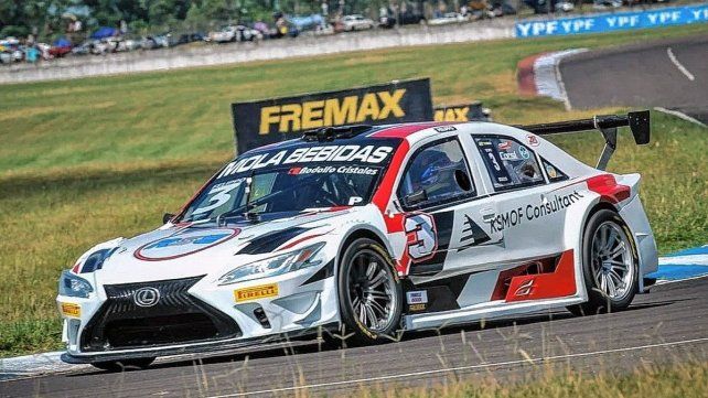 Kevin Felippo se quedó con la sexta fecha del campeonato de Top Race en Buenos Aires.