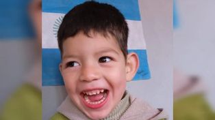 El pequeño Tomás Molina de Timbúes sufrió una parálisis cerebral por falta de oxígeno durante el parto que le afectó el hemisferio derecho del cerebro.