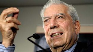 Vargas Llosa dobl&oacute; la apuesta: va a hacer pol&iacute;tica en la Feria del Libro