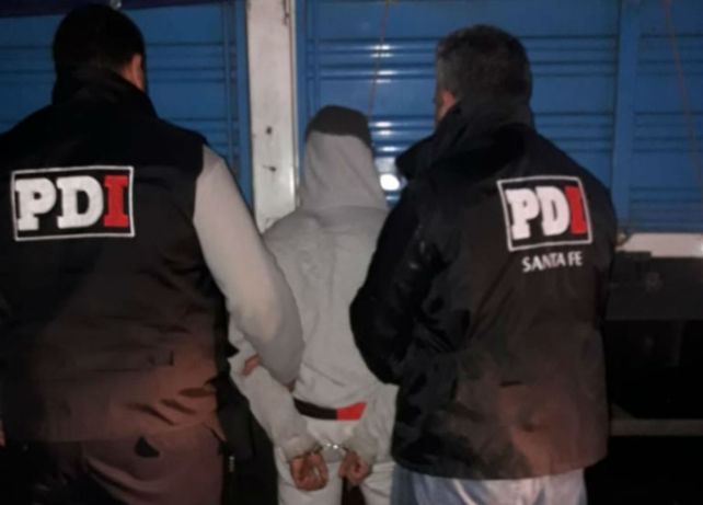 Cae en la autopista a Santa Fe el chico buscado por el crimen del ingeniero