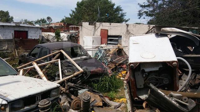 Insospechadas derivaciones con el secuestro de 15 vehículos robados y desguazados