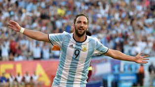 Higuaín y su alegría: Estamos muy cerca del objetivo, ojalá se pueda dar