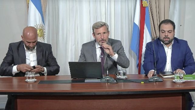 Frigerio anunció la creación de una nueva obra social para reemplazar al Iosper