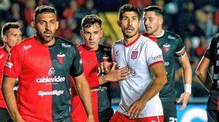 En Córdoba se menciona que Augusto Schott tiene una cláusula de salida a partir del 1 de julio y que Talleres podría hacer uso de la misma.